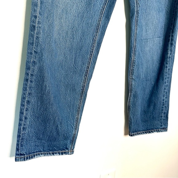 American Eagle | AEO Mom Straight Comfort Stretch Waistband Jean Size 8 - Picture 2 of 8